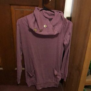 Turtle neck long sleeve pullover